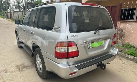 Buy Used Toyota Land Cruiser Beige Car in Brazzaville in Municipality of Brazzaville Buy Used Toyota Land Cruiser Beige Car in Brazzaville in Municipality of Brazzaville