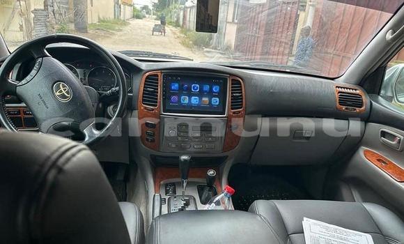 Buy Used Toyota Land Cruiser Beige Car in Brazzaville in Municipality of Brazzaville Buy Used Toyota Land Cruiser Beige Car in Brazzaville in Municipality of Brazzaville
