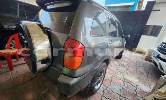 Acheter Occasion Voiture Toyota RAV4 Gris à Brazzaville, Commune de Brazzaville Acheter Occasion Voiture Toyota RAV4 Gris à Brazzaville, Commune de Brazzaville