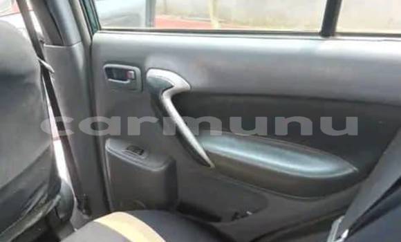 Acheter Occasion Voiture Toyota RAV4 Vert à Pointe–Noire, Région du Kouilou Acheter Occasion Voiture Toyota RAV4 Vert à Pointe–Noire, Région du Kouilou