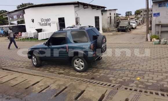 Acheter Occasion Voiture Toyota RAV4 Gris à Brazzaville, Commune de Brazzaville Acheter Occasion Voiture Toyota RAV4 Gris à Brazzaville, Commune de Brazzaville