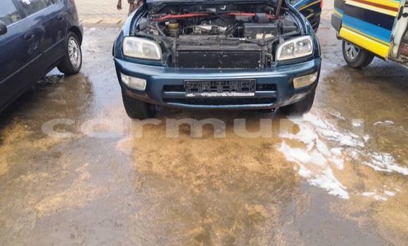 Acheter Occasion Voiture Toyota RAV4 Gris à Brazzaville, Commune de Brazzaville Acheter Occasion Voiture Toyota RAV4 Gris à Brazzaville, Commune de Brazzaville