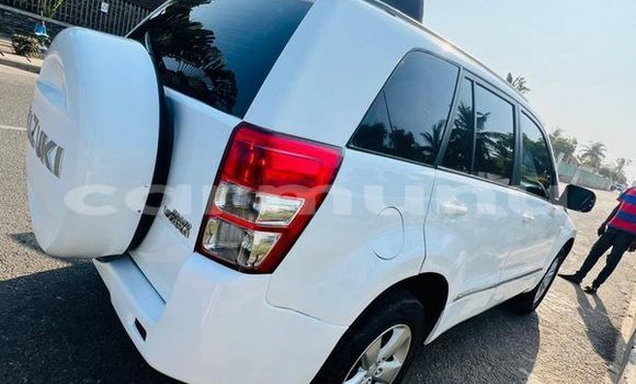 Acheter Occasion Voiture Suzuki Grand Vitara Blanc à Brazzaville, Commune de Brazzaville Acheter Occasion Voiture Suzuki Grand Vitara Blanc à Brazzaville, Commune de Brazzaville