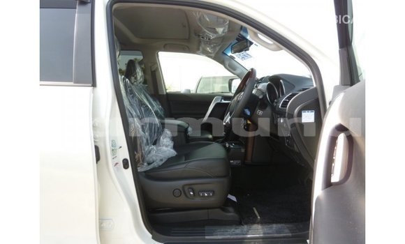 Acheter Import Voiture Toyota Prado Blanc à Import - Dubai, Région de la Bouenza Acheter Import Voiture Toyota Prado Blanc à Import - Dubai, Région de la Bouenza