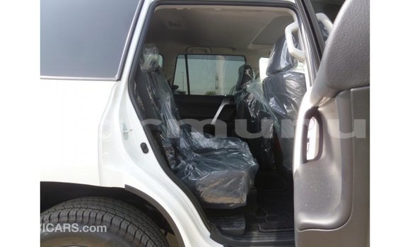 Acheter Import Voiture Toyota Prado Blanc à Import - Dubai, Région de la Bouenza Acheter Import Voiture Toyota Prado Blanc à Import - Dubai, Région de la Bouenza