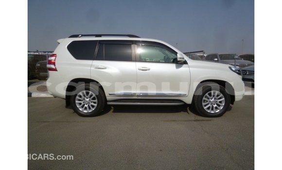 Acheter Import Voiture Toyota Prado Blanc à Import - Dubai, Région de la Bouenza Acheter Import Voiture Toyota Prado Blanc à Import - Dubai, Région de la Bouenza