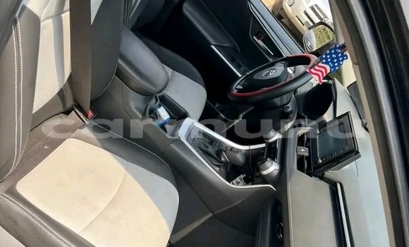 Acheter Occasion Voiture Toyota RAV4 Noir à Brazzaville, Commune de Brazzaville Acheter Occasion Voiture Toyota RAV4 Noir à Brazzaville, Commune de Brazzaville