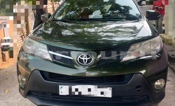 Acheter Occasion Voiture Toyota RAV4 Noir à Brazzaville, Commune de Brazzaville Acheter Occasion Voiture Toyota RAV4 Noir à Brazzaville, Commune de Brazzaville