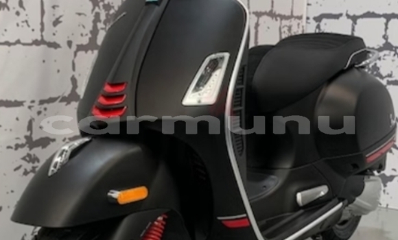 Buy Used Vespa GTS Black Bike in Brazzaville in Municipality of Brazzaville