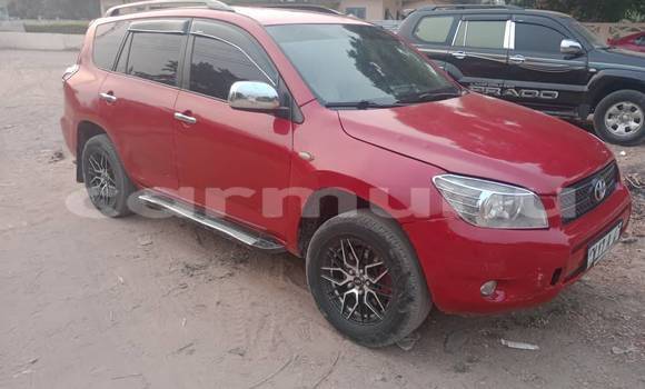 Acheter Occasion Voiture Toyota RAV4 Rouge à Brazzaville, Commune de Brazzaville Acheter Occasion Voiture Toyota RAV4 Rouge à Brazzaville, Commune de Brazzaville