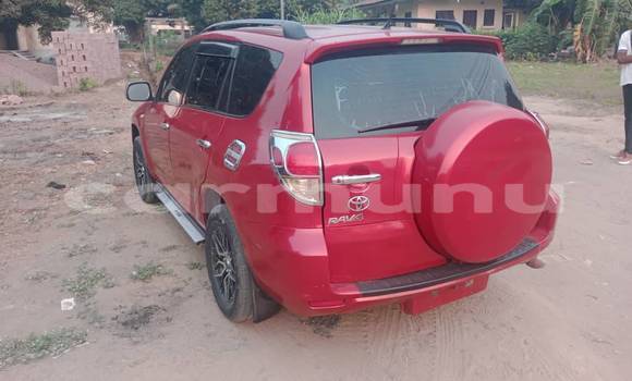 Acheter Occasion Voiture Toyota RAV4 Rouge à Brazzaville, Commune de Brazzaville Acheter Occasion Voiture Toyota RAV4 Rouge à Brazzaville, Commune de Brazzaville