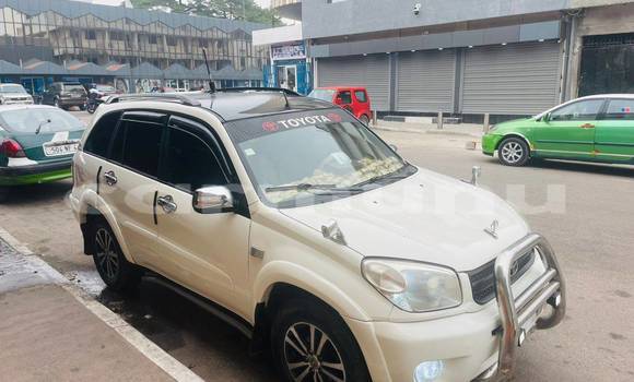 Buy Used Toyota RAV4 White Car in Brazzaville in Municipality of Brazzaville Buy Used Toyota RAV4 White Car in Brazzaville in Municipality of Brazzaville