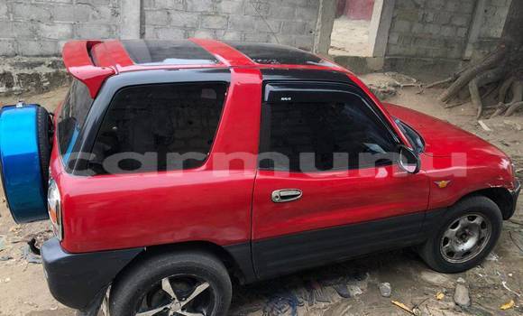 Acheter Occasion Voiture Toyota RAV4 Rouge à Brazzaville, Commune de Brazzaville