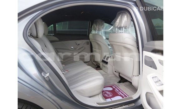Buy Import Mercedes-Benz 190 Other Car in Import - Dubai in Region of Bouenza Buy Import Mercedes-Benz 190 Other Car in Import - Dubai in Region of Bouenza