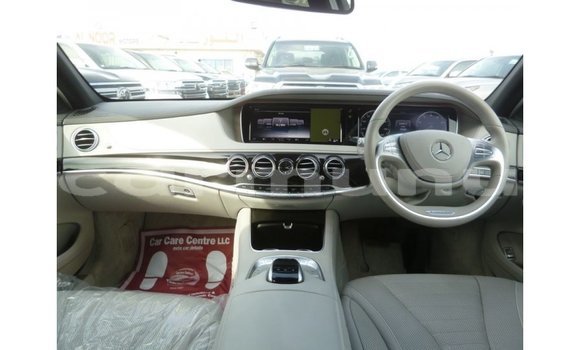 Buy Import Mercedes-Benz 190 Other Car in Import - Dubai in Region of Bouenza Buy Import Mercedes-Benz 190 Other Car in Import - Dubai in Region of Bouenza