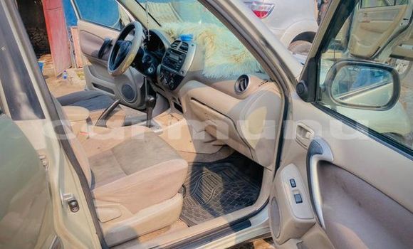 Buy Used Toyota RAV4 Other Car in Brazzaville in Municipality of Brazzaville Buy Used Toyota RAV4 Other Car in Brazzaville in Municipality of Brazzaville