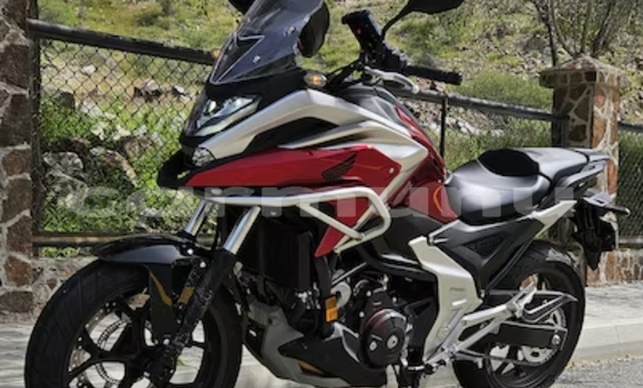 Buy Used Honda NC Red Bike in Brazzaville in Municipality of Brazzaville Buy Used Honda NC Red Bike in Brazzaville in Municipality of Brazzaville