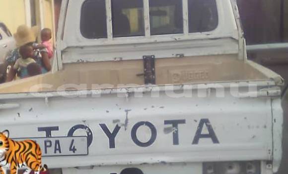 Acheter Occasion Voiture Toyota Land Cruiser Blanc à Brazzaville, Commune de Brazzaville Acheter Occasion Voiture Toyota Land Cruiser Blanc à Brazzaville, Commune de Brazzaville