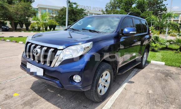 Acheter Occasion Voiture Toyota Land Cruiser Bleu à Brazzaville, Commune de Brazzaville Acheter Occasion Voiture Toyota Land Cruiser Bleu à Brazzaville, Commune de Brazzaville