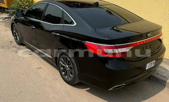 Acheter Occasion Voiture Hyundai Grandeur Noir à Brazzaville, Commune de Brazzaville Acheter Occasion Voiture Hyundai Grandeur Noir à Brazzaville, Commune de Brazzaville