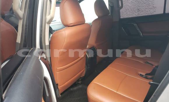 Acheter Occasion Voiture Toyota Prado Autre à Brazzaville, Commune de Brazzaville Acheter Occasion Voiture Toyota Prado Autre à Brazzaville, Commune de Brazzaville