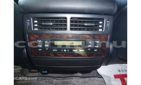 Buy Import Toyota Land Cruiser White Car in Import - Dubai in Region of Bouenza Buy Import Toyota Land Cruiser White Car in Import - Dubai in Region of Bouenza
