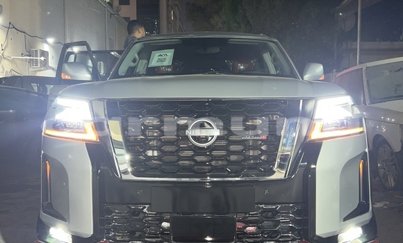 Buy Used Nissan Armada Silver Car in Brazzaville in Municipality of Brazzaville