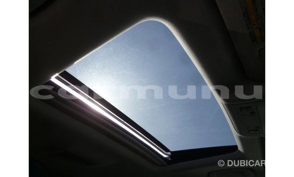 Buy Import Toyota Land Cruiser White Car in Import - Dubai in Region of Bouenza Buy Import Toyota Land Cruiser White Car in Import - Dubai in Region of Bouenza