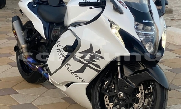 Acheter Occasion Moto Suzuki HAYABUSA Blanc à Brazzaville, Commune de Brazzaville Acheter Occasion Moto Suzuki HAYABUSA Blanc à Brazzaville, Commune de Brazzaville