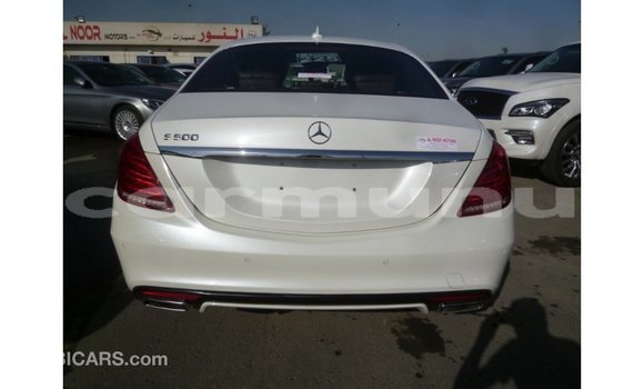 Buy Import Mercedes-Benz 190 White Car in Import - Dubai in Region of Bouenza Buy Import Mercedes-Benz 190 White Car in Import - Dubai in Region of Bouenza