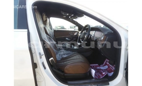 Buy Import Mercedes-Benz 190 White Car in Import - Dubai in Region of Bouenza Buy Import Mercedes-Benz 190 White Car in Import - Dubai in Region of Bouenza