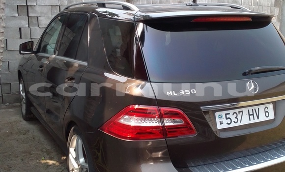 Acheter Occasion Voiture Mercedes-Benz ML–Class Marron à Pointe–Noire, Région du Kouilou Acheter Occasion Voiture Mercedes-Benz ML–Class Marron à Pointe–Noire, Région du Kouilou