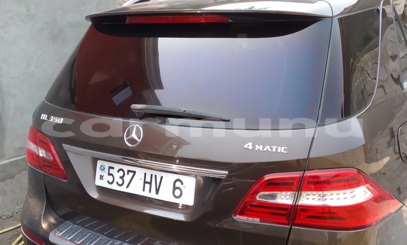 Acheter Occasion Voiture Mercedes-Benz ML–Class Marron à Pointe–Noire, Région du Kouilou Acheter Occasion Voiture Mercedes-Benz ML–Class Marron à Pointe–Noire, Région du Kouilou