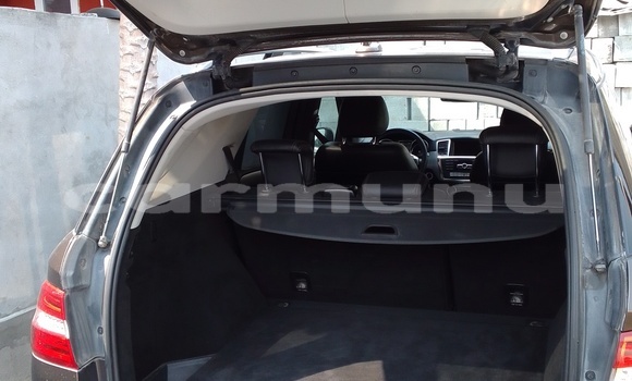 Acheter Occasion Voiture Mercedes-Benz ML–Class Marron à Pointe–Noire, Région du Kouilou Acheter Occasion Voiture Mercedes-Benz ML–Class Marron à Pointe–Noire, Région du Kouilou