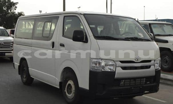 Acheter Occasion Voiture Toyota Hiace Blanc à Pointe–Noire, Région du Kouilou Acheter Occasion Voiture Toyota Hiace Blanc à Pointe–Noire, Région du Kouilou