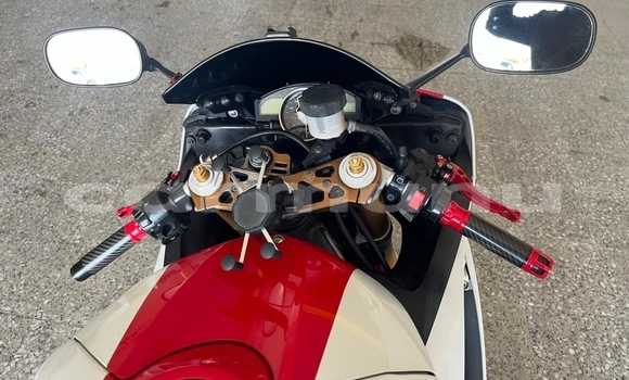 Acheter Occasion Moto Yamaha YZF Blanc à Brazzaville, Commune de Brazzaville Acheter Occasion Moto Yamaha YZF Blanc à Brazzaville, Commune de Brazzaville