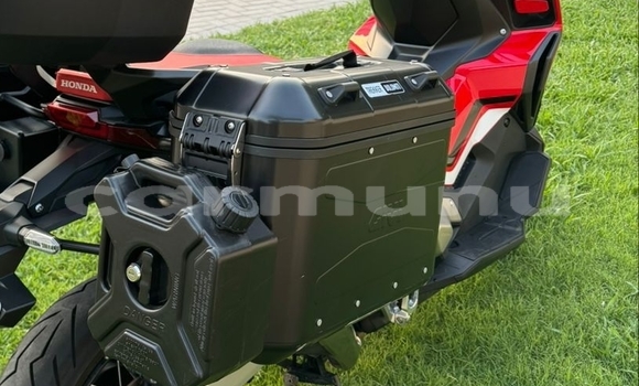 Acheter Occasion Moto Honda X-ADV Rouge à Brazzaville, Commune de Brazzaville Acheter Occasion Moto Honda X-ADV Rouge à Brazzaville, Commune de Brazzaville