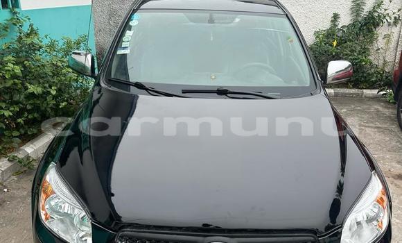 Acheter Occasion Voiture Toyota RAV4 Noir à Brazzaville, Commune de Brazzaville Acheter Occasion Voiture Toyota RAV4 Noir à Brazzaville, Commune de Brazzaville