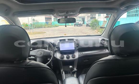 Acheter Occasion Voiture Toyota RAV4 Noir à Brazzaville, Commune de Brazzaville Acheter Occasion Voiture Toyota RAV4 Noir à Brazzaville, Commune de Brazzaville