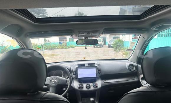 Acheter Occasion Voiture Toyota RAV4 Noir à Brazzaville, Commune de Brazzaville Acheter Occasion Voiture Toyota RAV4 Noir à Brazzaville, Commune de Brazzaville