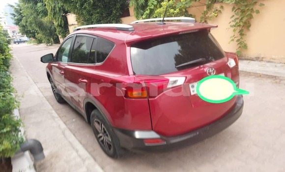 Acheter Occasion Voiture Toyota RAV4 Rouge à Brazzaville, Commune de Brazzaville Acheter Occasion Voiture Toyota RAV4 Rouge à Brazzaville, Commune de Brazzaville