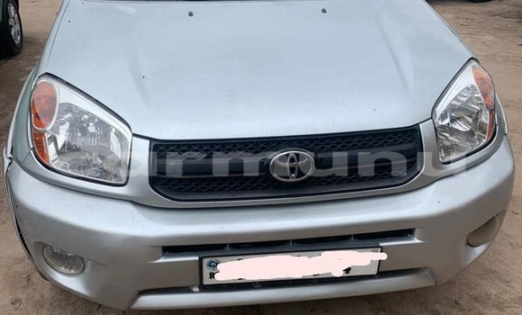 Acheter Occasion Voiture Toyota RAV4 Gris à Brazzaville, Commune de Brazzaville Acheter Occasion Voiture Toyota RAV4 Gris à Brazzaville, Commune de Brazzaville
