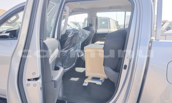 Acheter Neuf Voiture Toyota Hilux Gris à Brazzaville, Commune de Brazzaville Acheter Neuf Voiture Toyota Hilux Gris à Brazzaville, Commune de Brazzaville