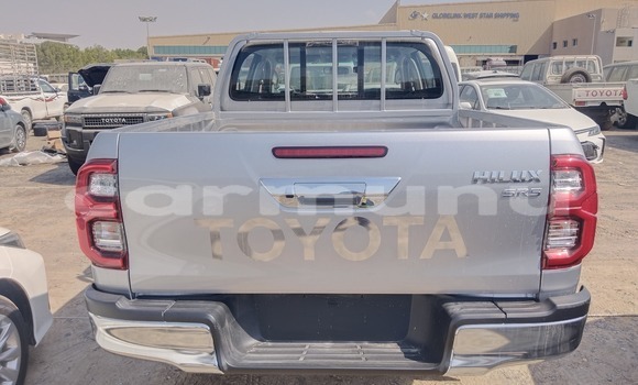 Acheter Neuf Voiture Toyota Hilux Gris à Brazzaville, Commune de Brazzaville Acheter Neuf Voiture Toyota Hilux Gris à Brazzaville, Commune de Brazzaville