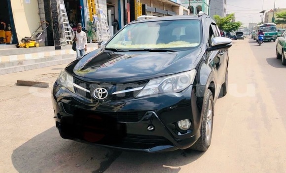 Acheter Occasion Voiture Toyota RAV4 Noir à Pointe–Noire, Région du Kouilou Acheter Occasion Voiture Toyota RAV4 Noir à Pointe–Noire, Région du Kouilou