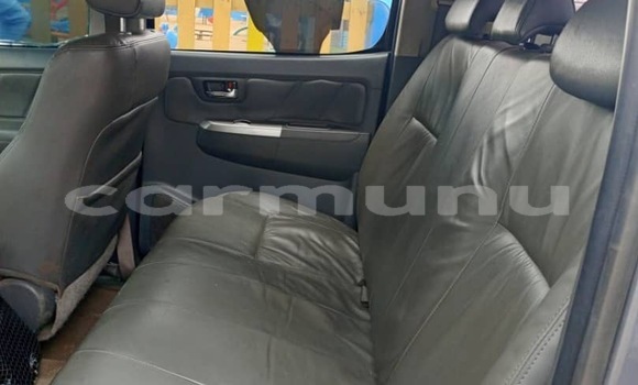 Acheter Occasion Voiture Toyota Hiluxe VIGO Bleu à Pointe–Noire, Région du Kouilou Acheter Occasion Voiture Toyota Hiluxe VIGO Bleu à Pointe–Noire, Région du Kouilou