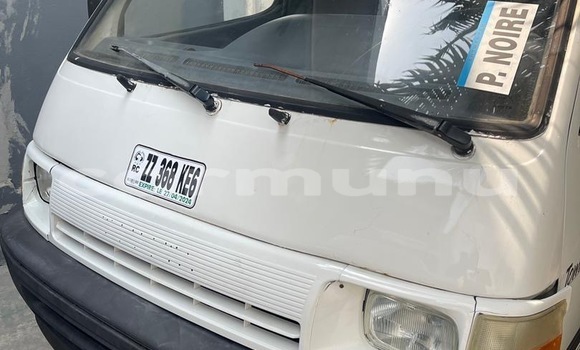 Acheter Occasion Voiture Toyota Hiace Blanc à Pointe–Noire, Région du Kouilou Acheter Occasion Voiture Toyota Hiace Blanc à Pointe–Noire, Région du Kouilou