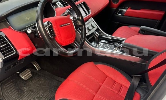 Acheter Occasion Voiture Range Rover Range Rover Blanc à Brazzaville, Commune de Brazzaville Acheter Occasion Voiture Range Rover Range Rover Blanc à Brazzaville, Commune de Brazzaville