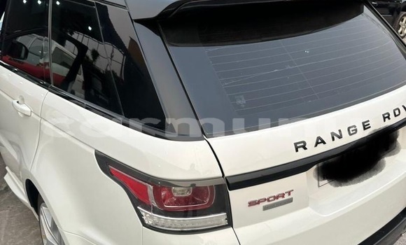 Acheter Occasion Voiture Range Rover Range Rover Blanc à Brazzaville, Commune de Brazzaville Acheter Occasion Voiture Range Rover Range Rover Blanc à Brazzaville, Commune de Brazzaville