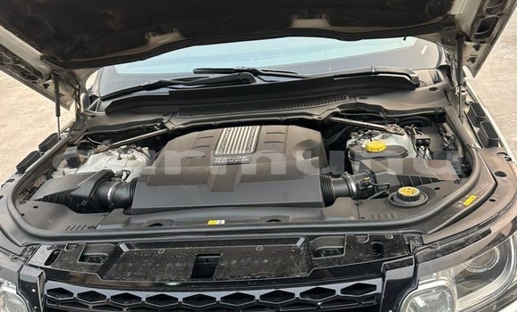 Acheter Occasion Voiture Range Rover Range Rover Blanc à Brazzaville, Commune de Brazzaville Acheter Occasion Voiture Range Rover Range Rover Blanc à Brazzaville, Commune de Brazzaville